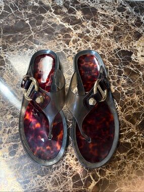Stuart Weitzman Tortoiseshell Brown Jelly Thong Sandals with Gold Buckle